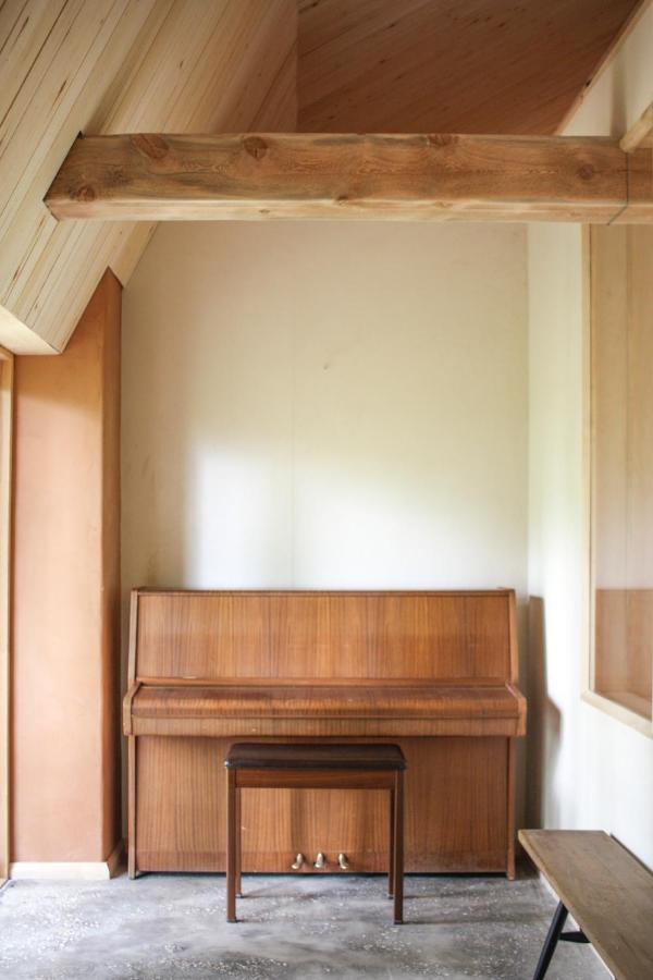 Pinewood Guesthouse Mantsala Exterior photo